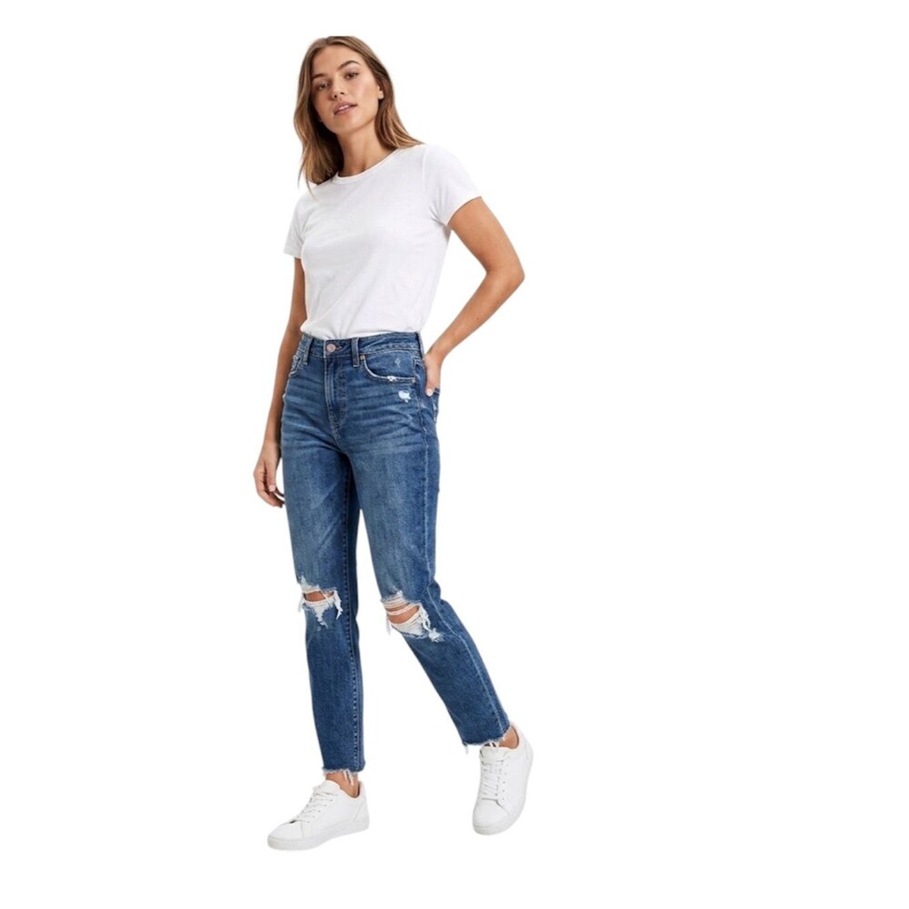American Eagle Distressed High Waisted Mom Denim Jeans size 4